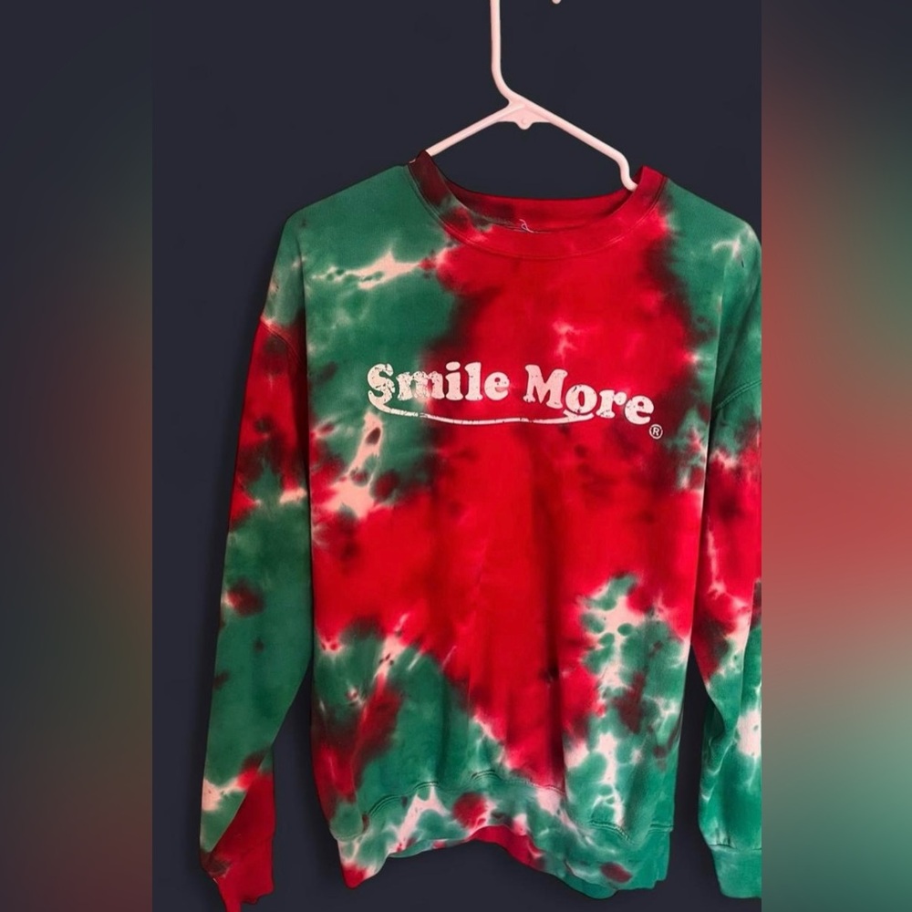 Smile more : Roman Atwood Christmas crewneck sweatshirt
